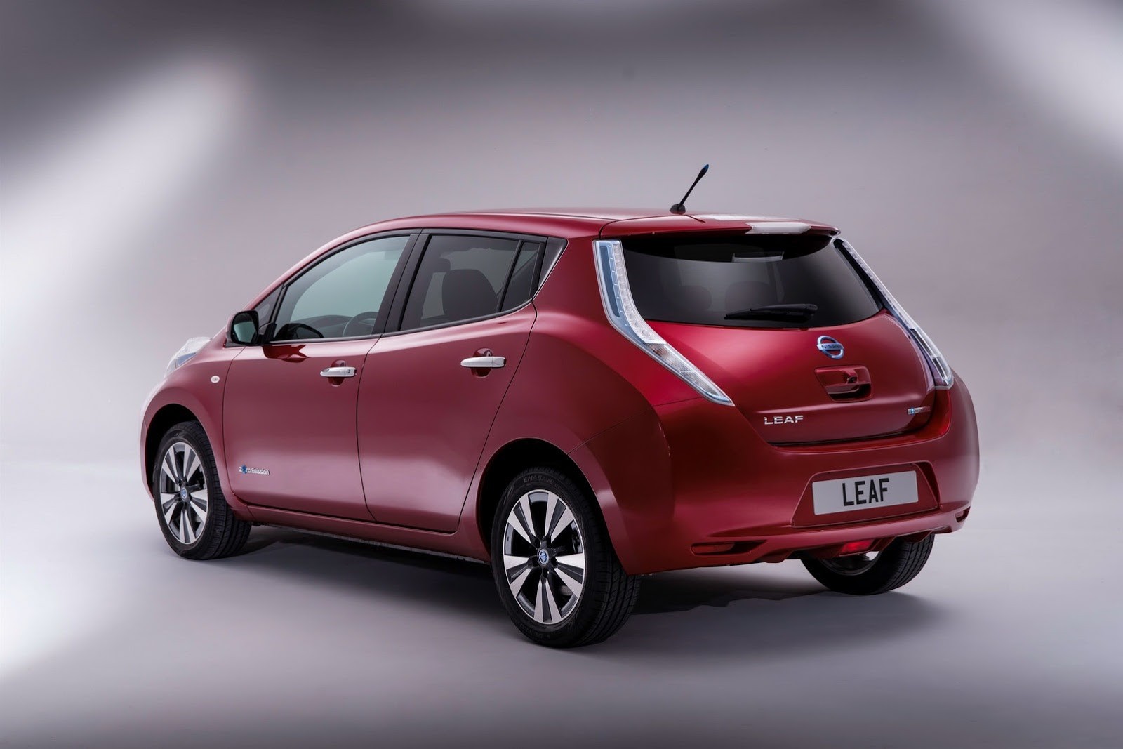 Nissan Leaf na zdjęciach