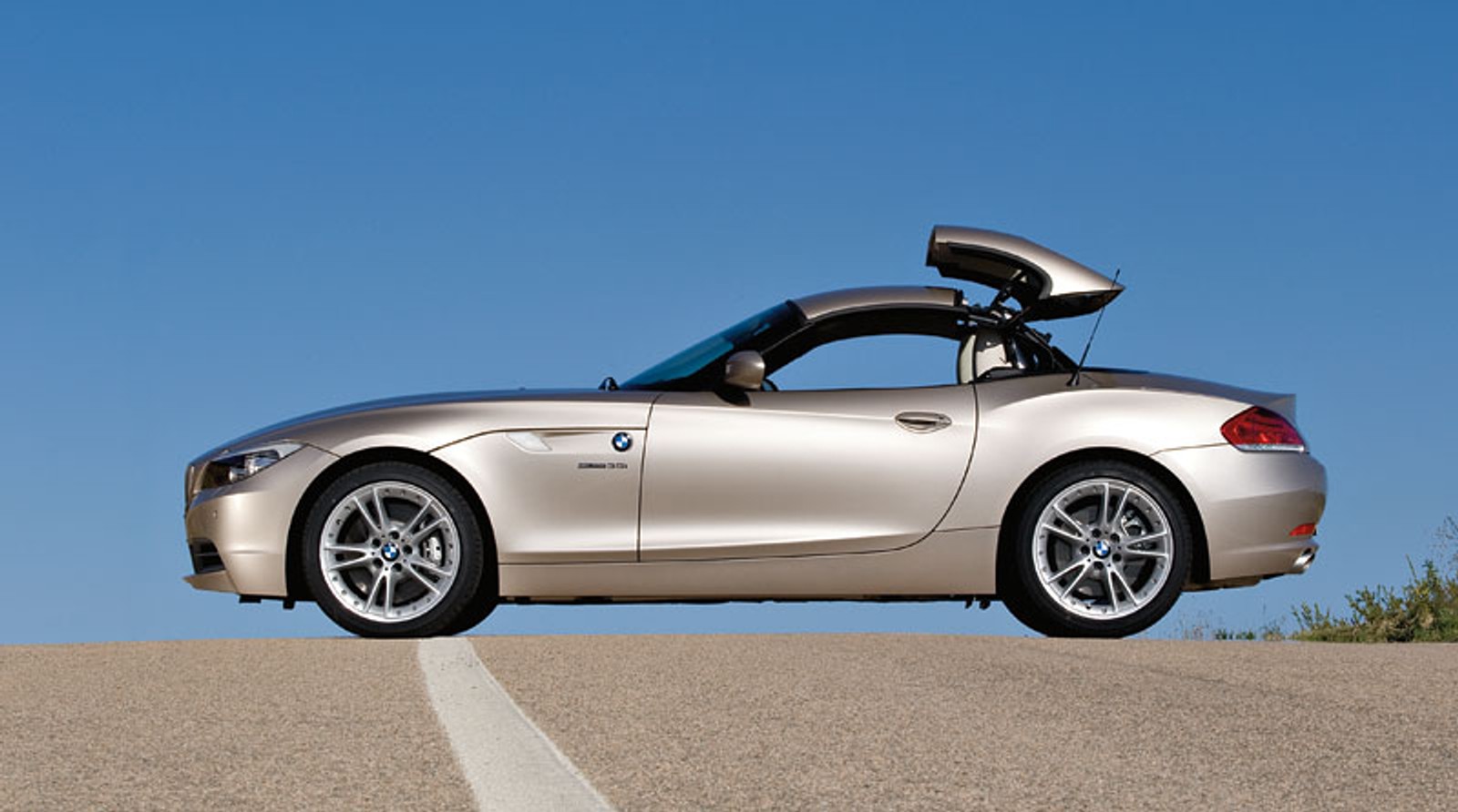 BMW: nowy Z4 Roadster wylądował w Warszawie (cena w Polsce)