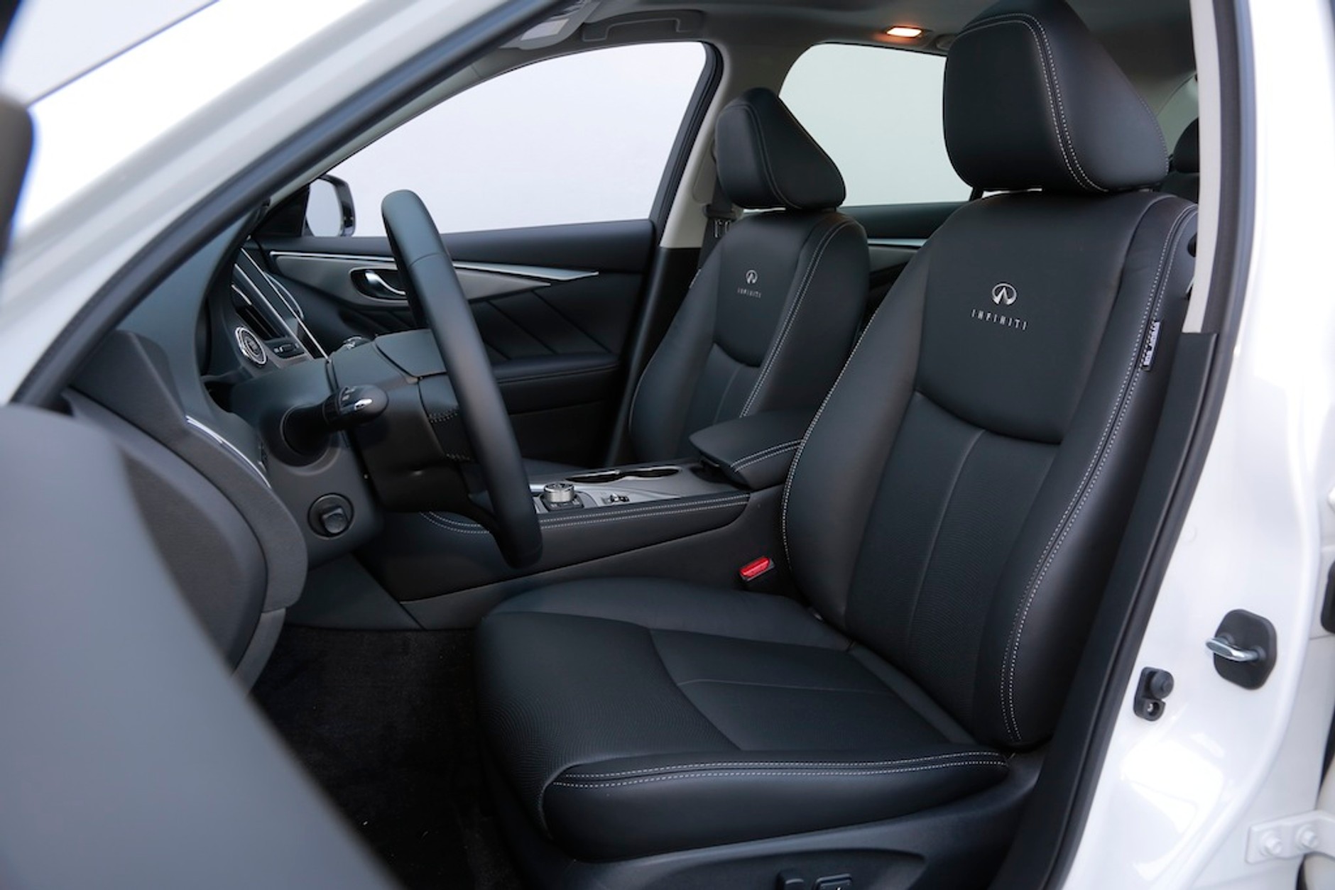 Test Infiniti Q50 2.2d Premium