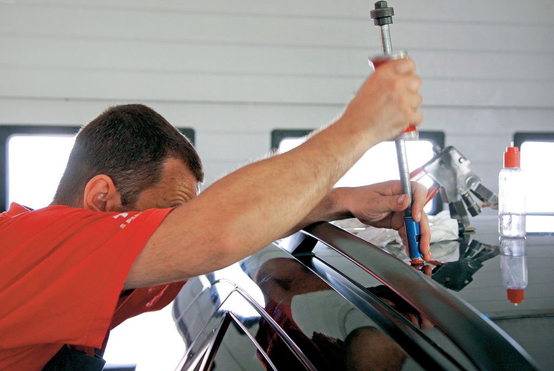 Naprawa wgnieceń po gradobiciu (bez lakierowania)