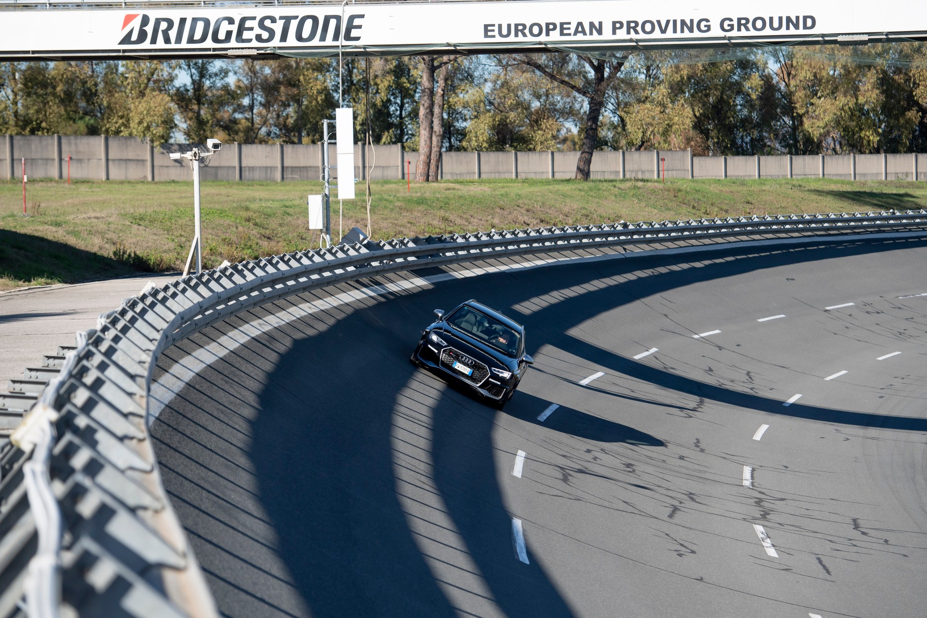 Centrum badawczo-rozwojowe i fabryka Bridgestone'a we Włoszech