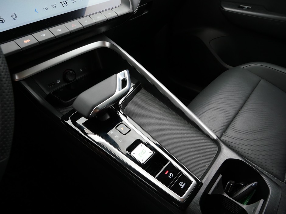 MG ZS Hybrid +
