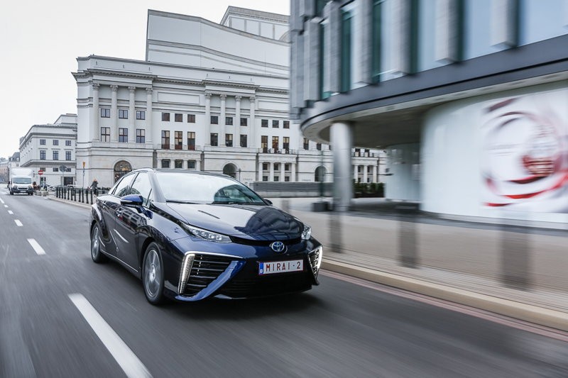 Toyota Mirai w Warszawie