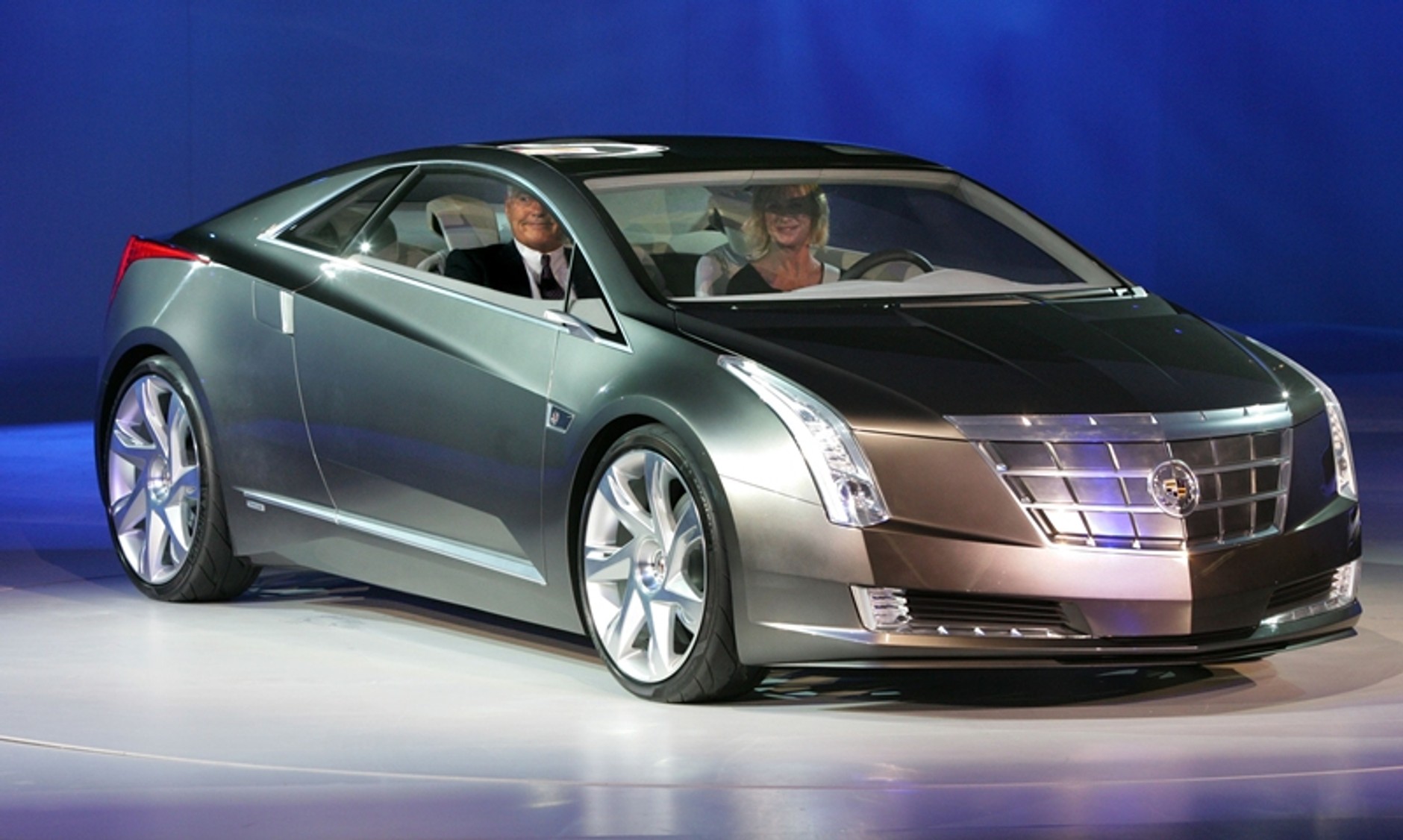 Cadillac Converj – Chevrolet Volt coupé
