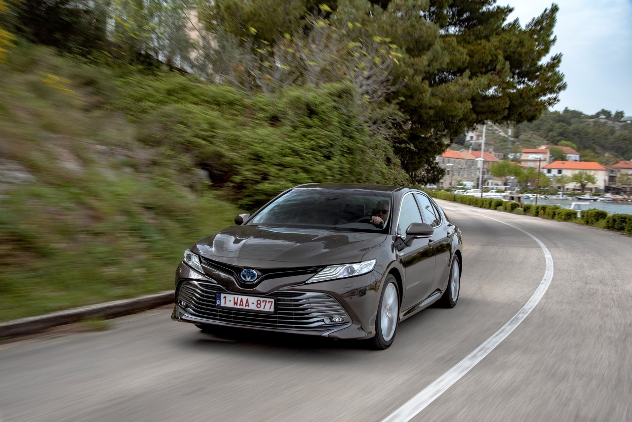 Toyota Camry 2019
