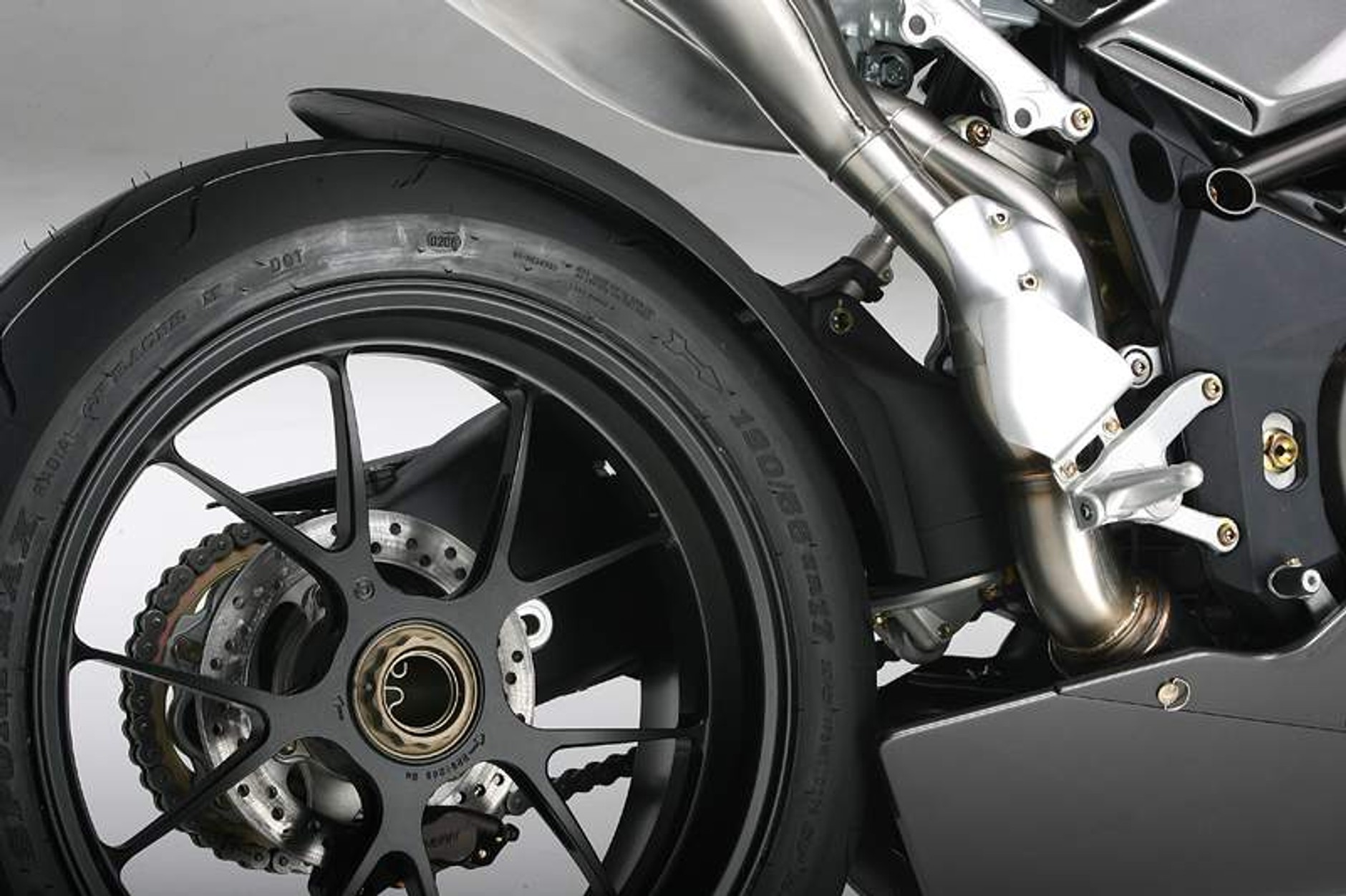 EICMA 2006: MV Agusta F41000R i Brutale 910