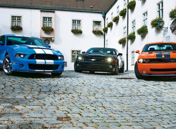 Ford Shelby kontra Chevrolet Camaro i Dodge Challenger