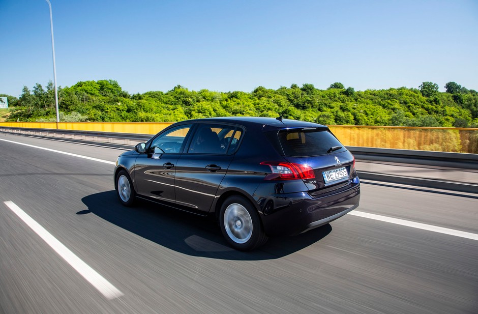 Peugeot 308 1.2 PureTech - całkiem udane trzy cylindry