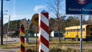 Planujesz dalszą podróż samochodem? Uwaga na nowe zasady wjazdu na granicy