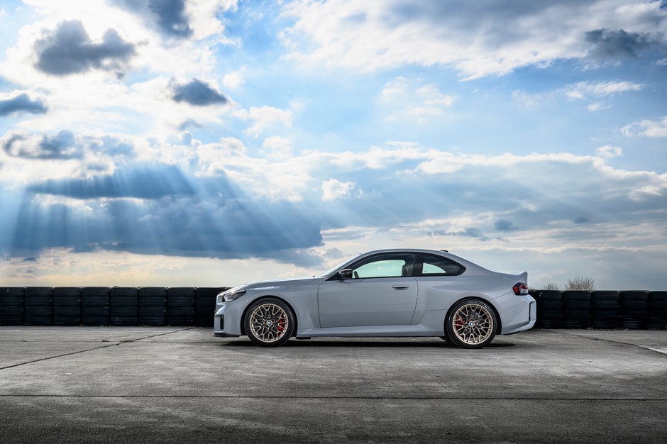 BMW M2 CS