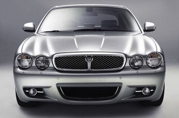 Nowy Jaguar XJ będzie w stylu studium C-XF