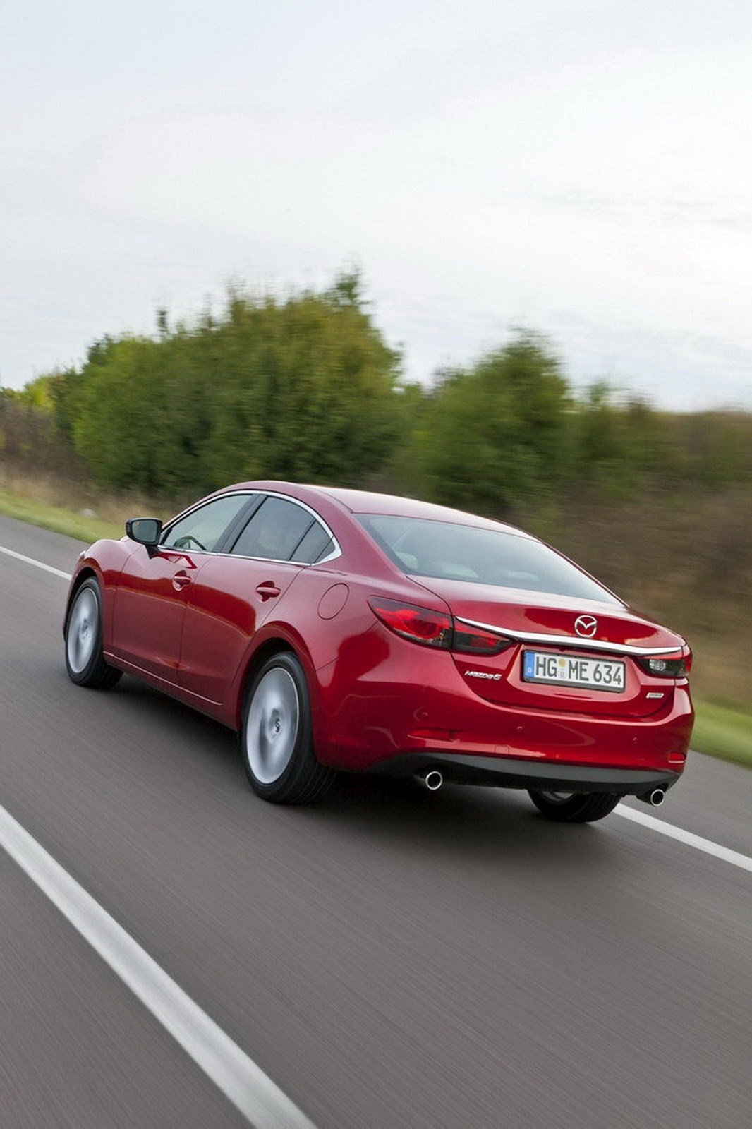Wiemy jak jeździ nowa Mazda 6: nareszcie ma to coś!