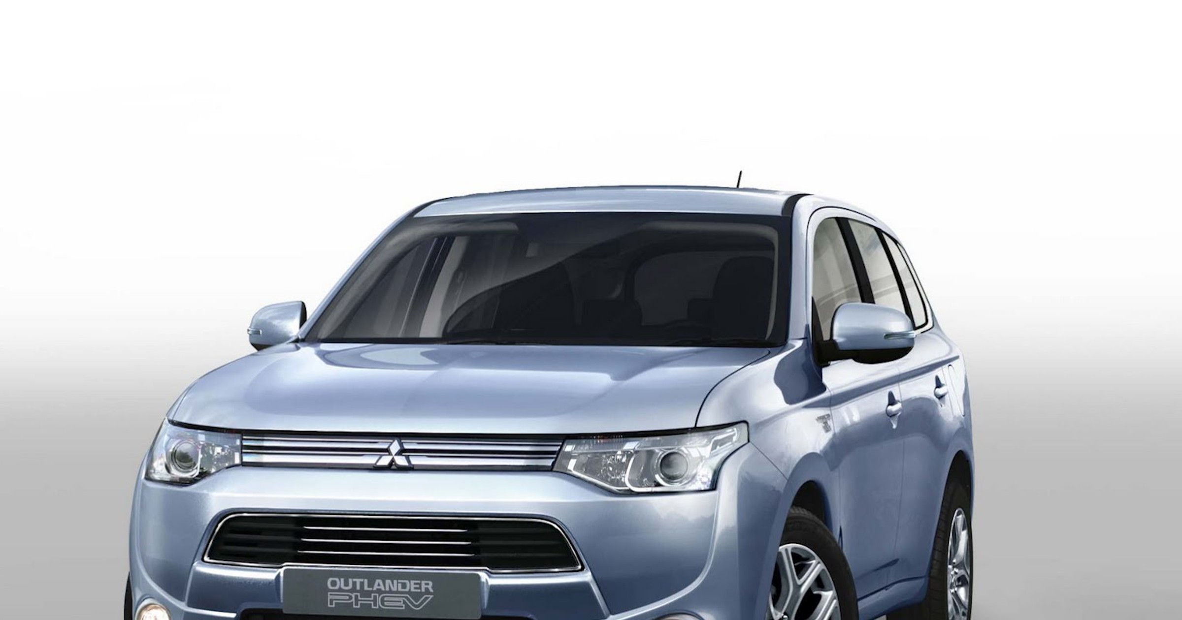 Mitsubishi Outlander PHEV w Paryżu