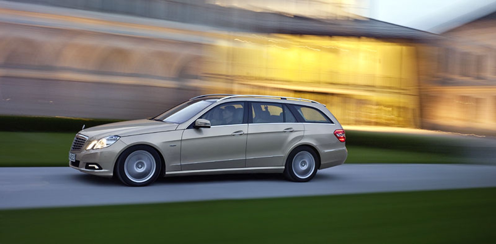 Mercedes-Benz: Klasa E kombi dostępna już w ofercie w Polsce! (ceny)