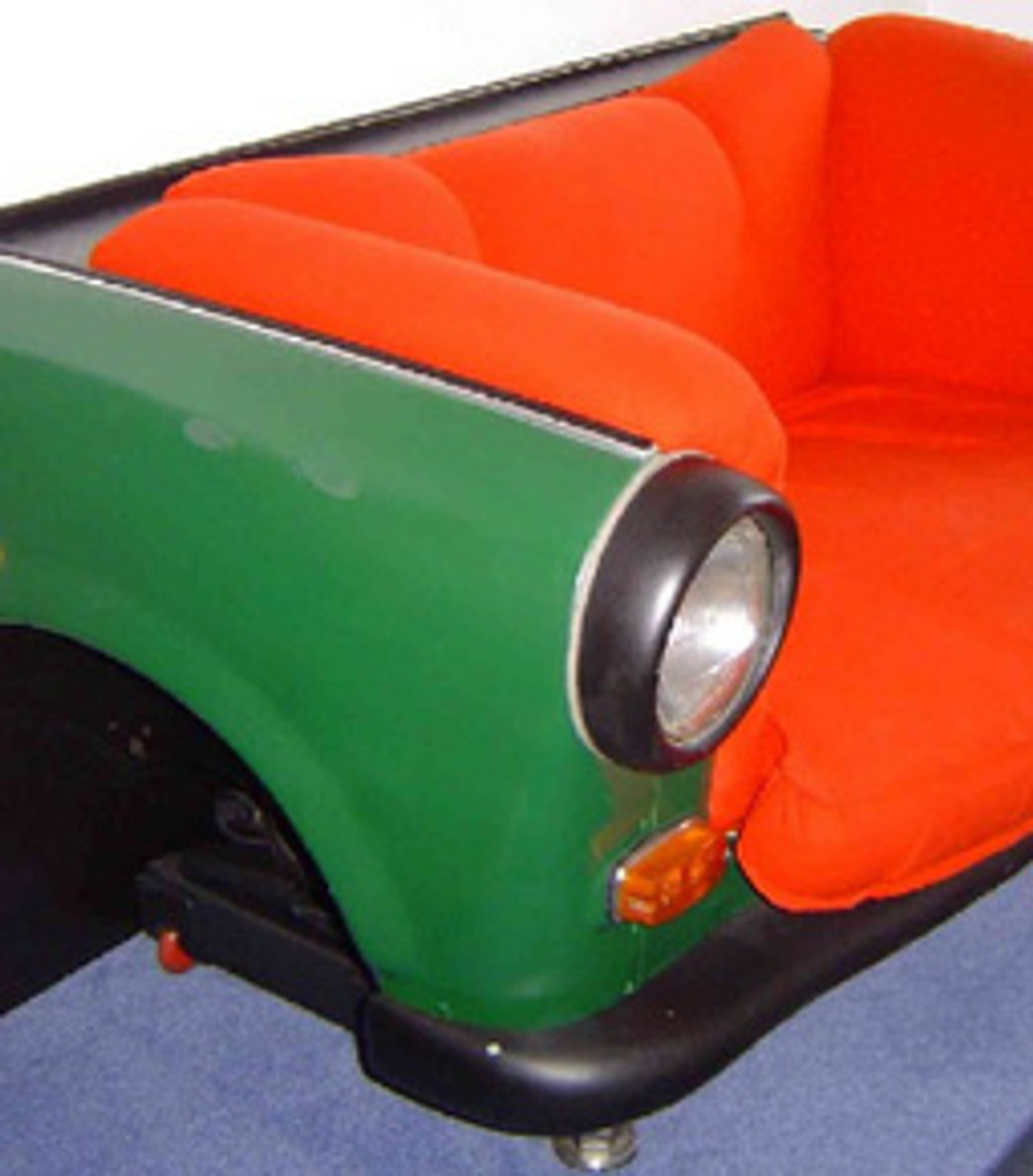 Meble z samochodu? Wszystko jest możliwe...