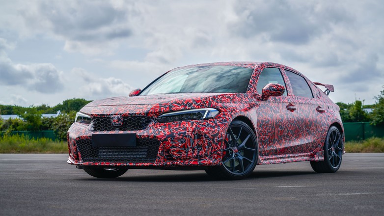 Honda Civic Type R 2023 w kamuflażu