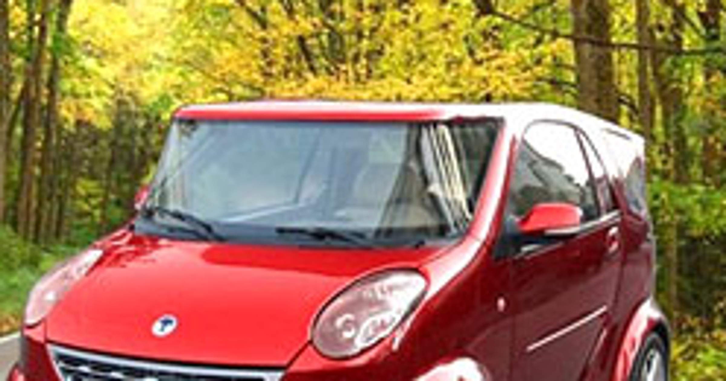 Sunmotor Coupe DX: elektromobil z panelami solarnymi