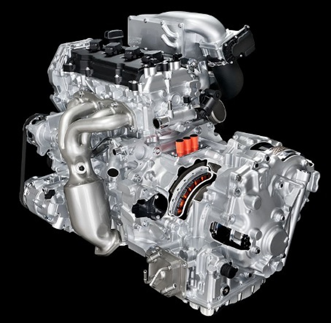 Nissan: nowa skrzynia CVT i hybryda
