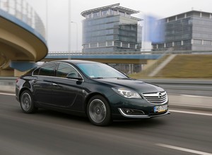 Jak jeździ Opel Insignia 1.6 Turbo po liftingu?