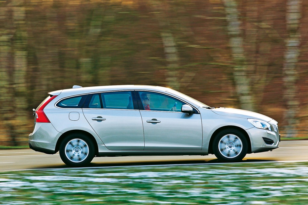 BMW 320d kontra Audi A4 i Volvo V60: sprawdzamy, czy warto kupić kombi klasy premium?