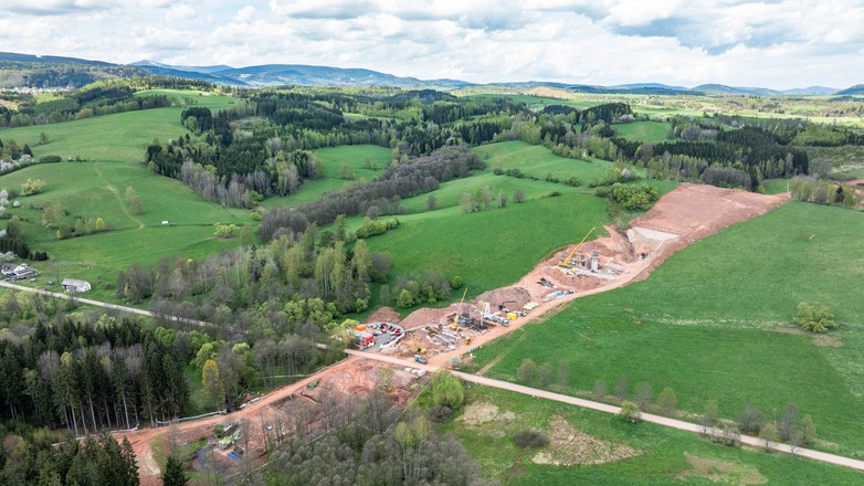 Budowa autostrady D11 w Czechach