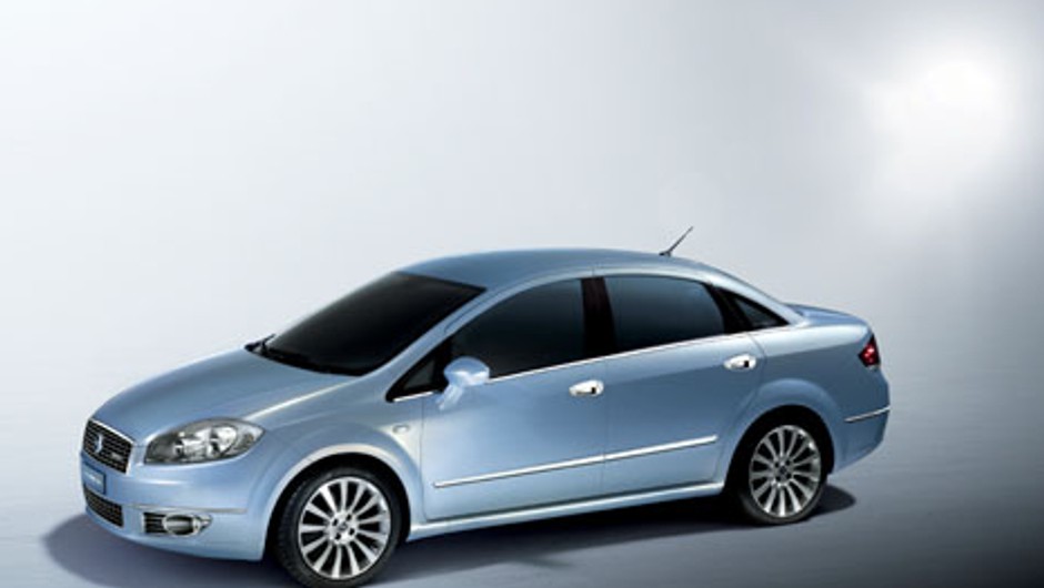 Fiat Linea - Grande Punto z kufrem