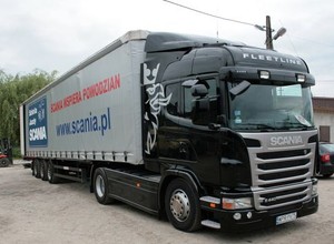 Scania pomaga powodzianom