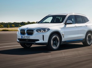 BMW iX3 - elektryczny SUV z „oscarowym” dźwiękiem