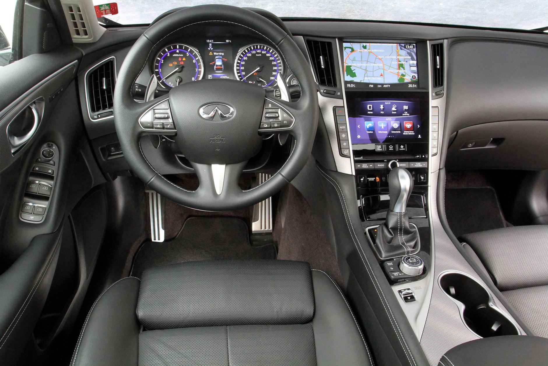 Infiniti Q50 2.0 Turbo