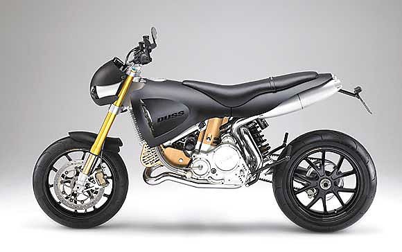 Duss Supermoto V2: nowy litrowy model na scenie