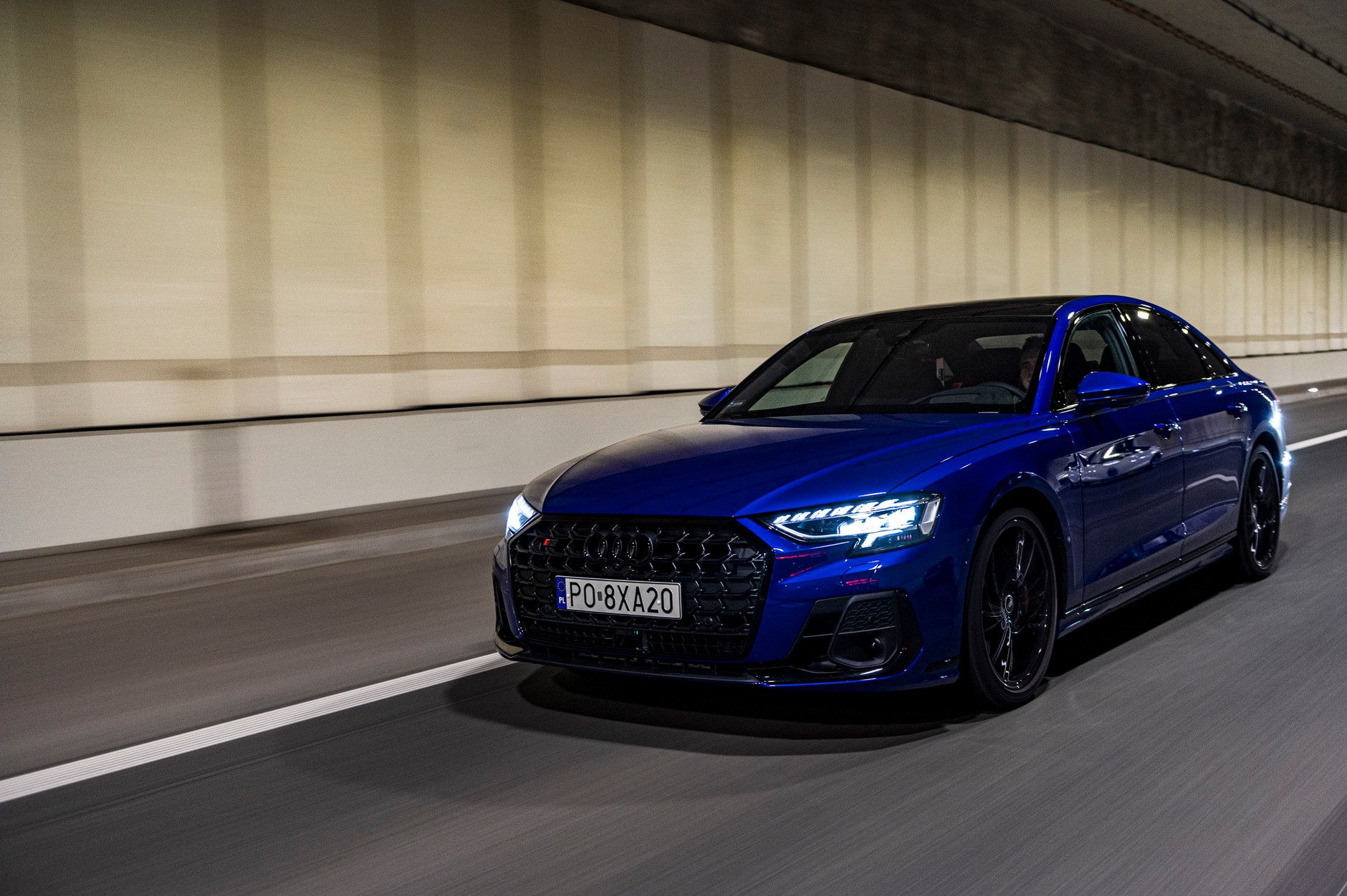 Audi S8
