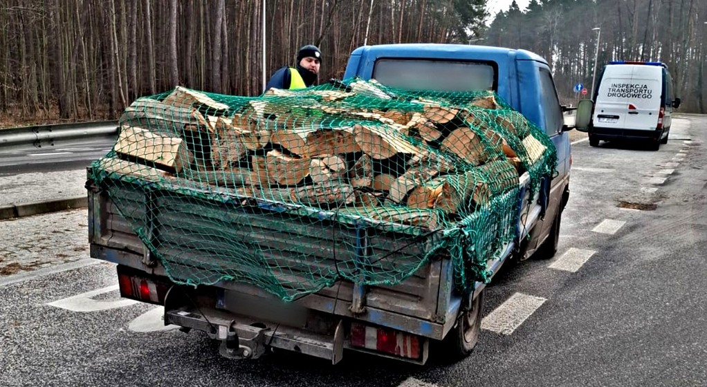 Przeciążony Volkswagen T4 zatrzymany przez inspektorów ITD