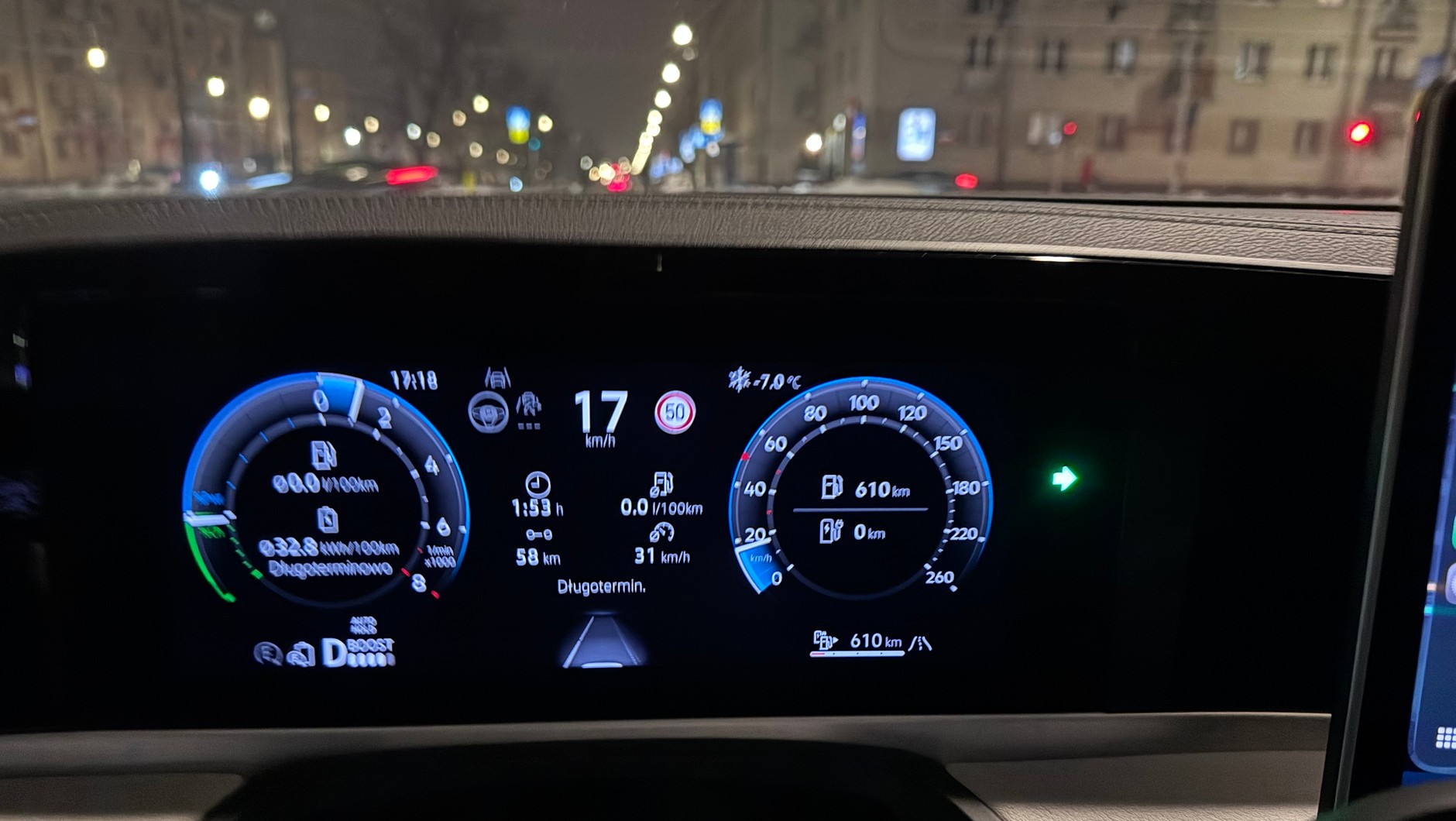 Volkswagen Passat eHybrid w zimowych warunkach, przy temperaturze bliskiej -10 st. C przejechał na prądzie 58 km 