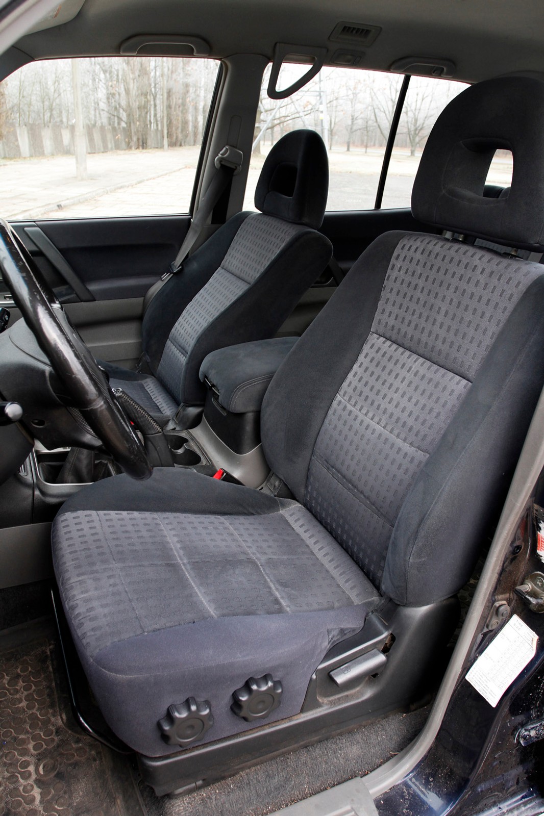 Mitsubishi Pajero za 35 tys. zł