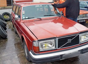 Czy warto zainwestować w klasyczne auto?