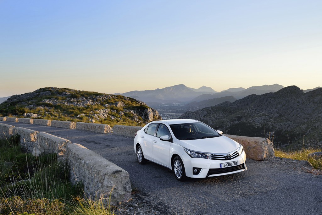 Jak jeździ nowa Toyota Corolla?