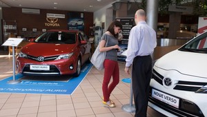 Toyota – leasing zamiast kredytu - czy to się opłaca?