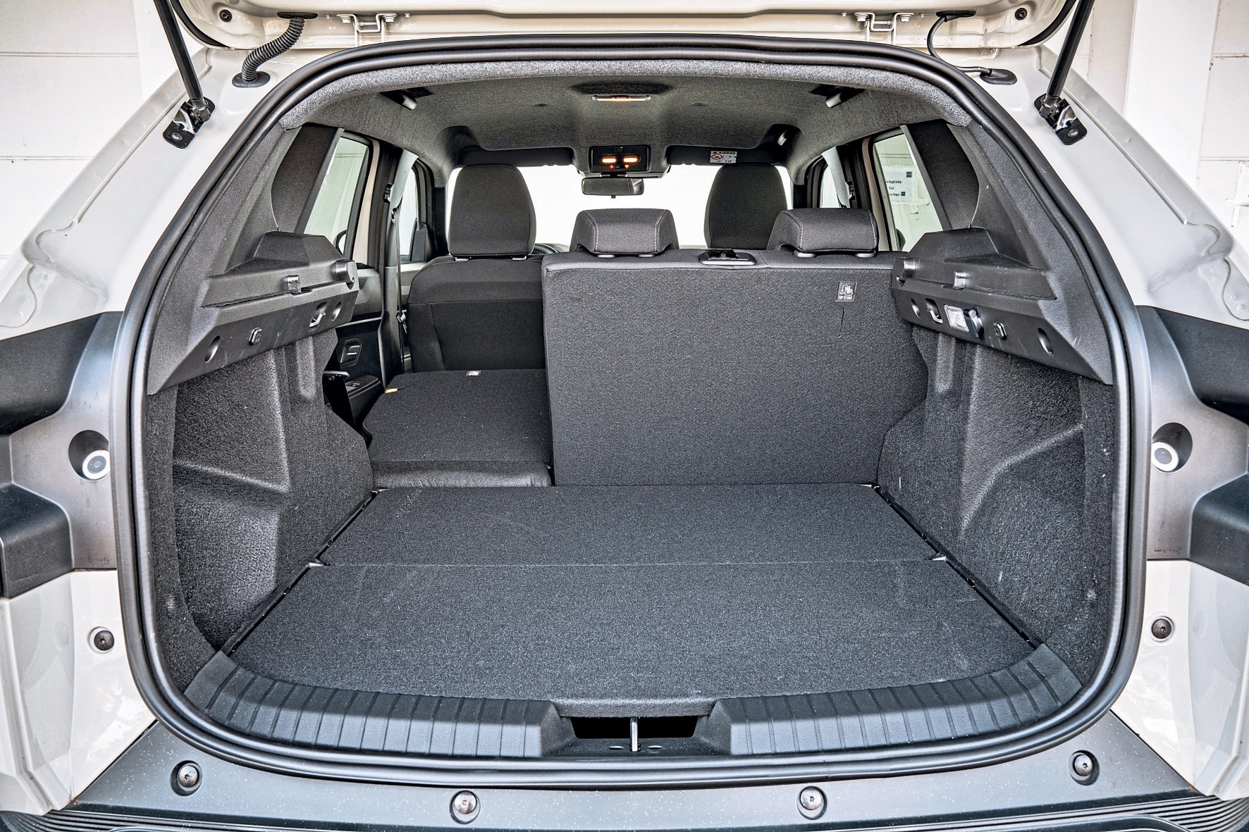 Pojedynek niedrogich SUVów: Dacia i MG 