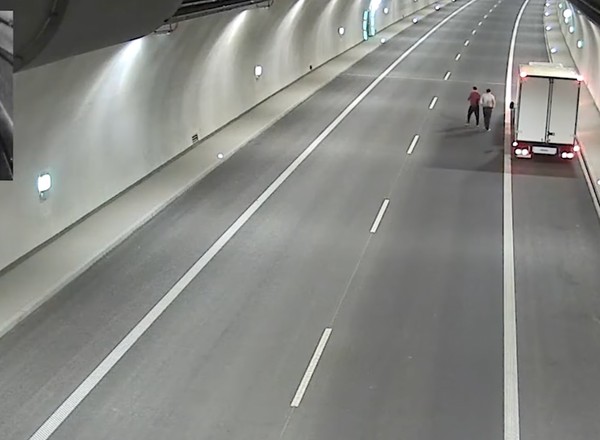 Dla niektórych kierowców to atrakcja turystyczna. Operatorzy monitoringu nie mogli uwierzyć