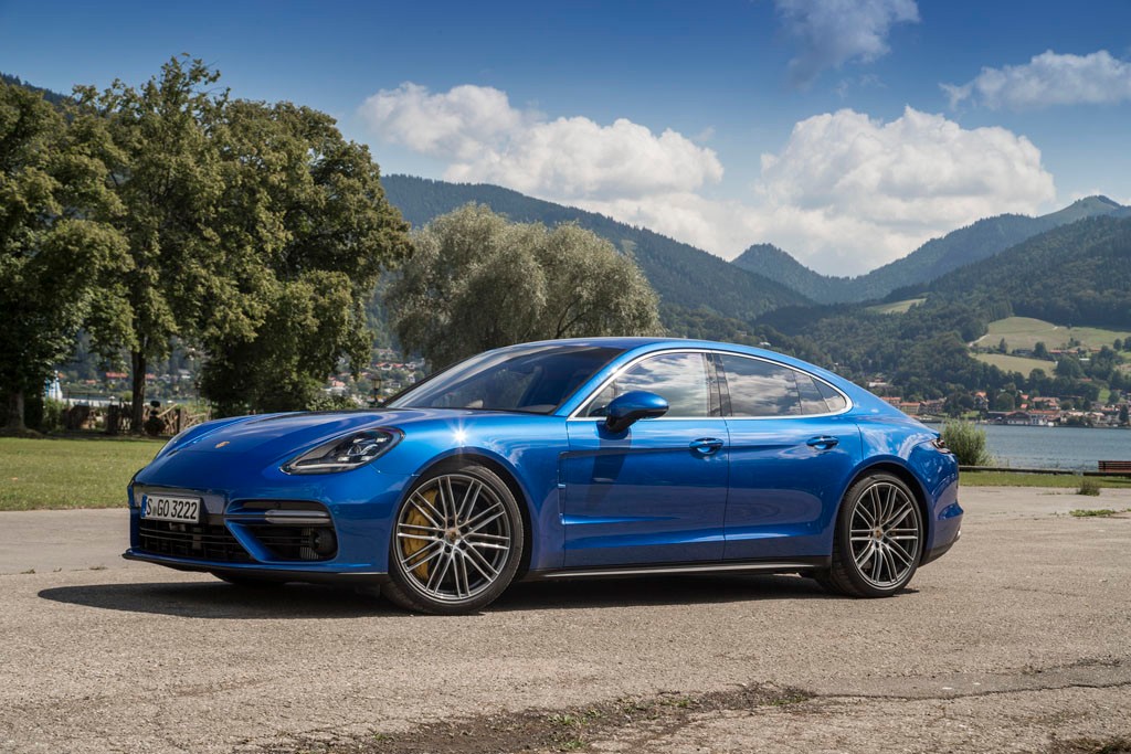 Porsche Panamera Turbo - władca lewego pasa i toru