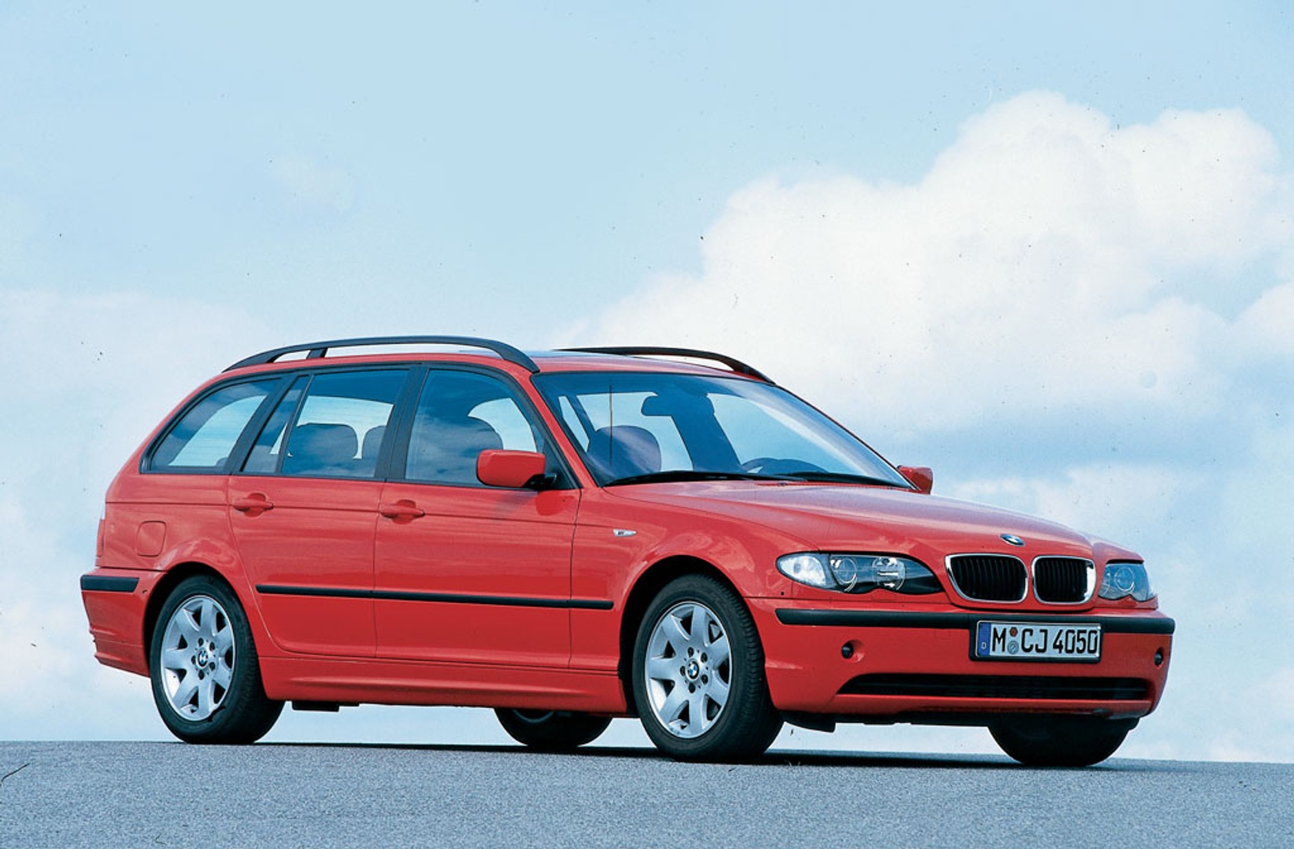 Idealna baza na niepozornego sleepera? BMW E46 330d –&nbsp;wyciągnięcie z tego silnika ponad 300 KM mocy to nie problem. 