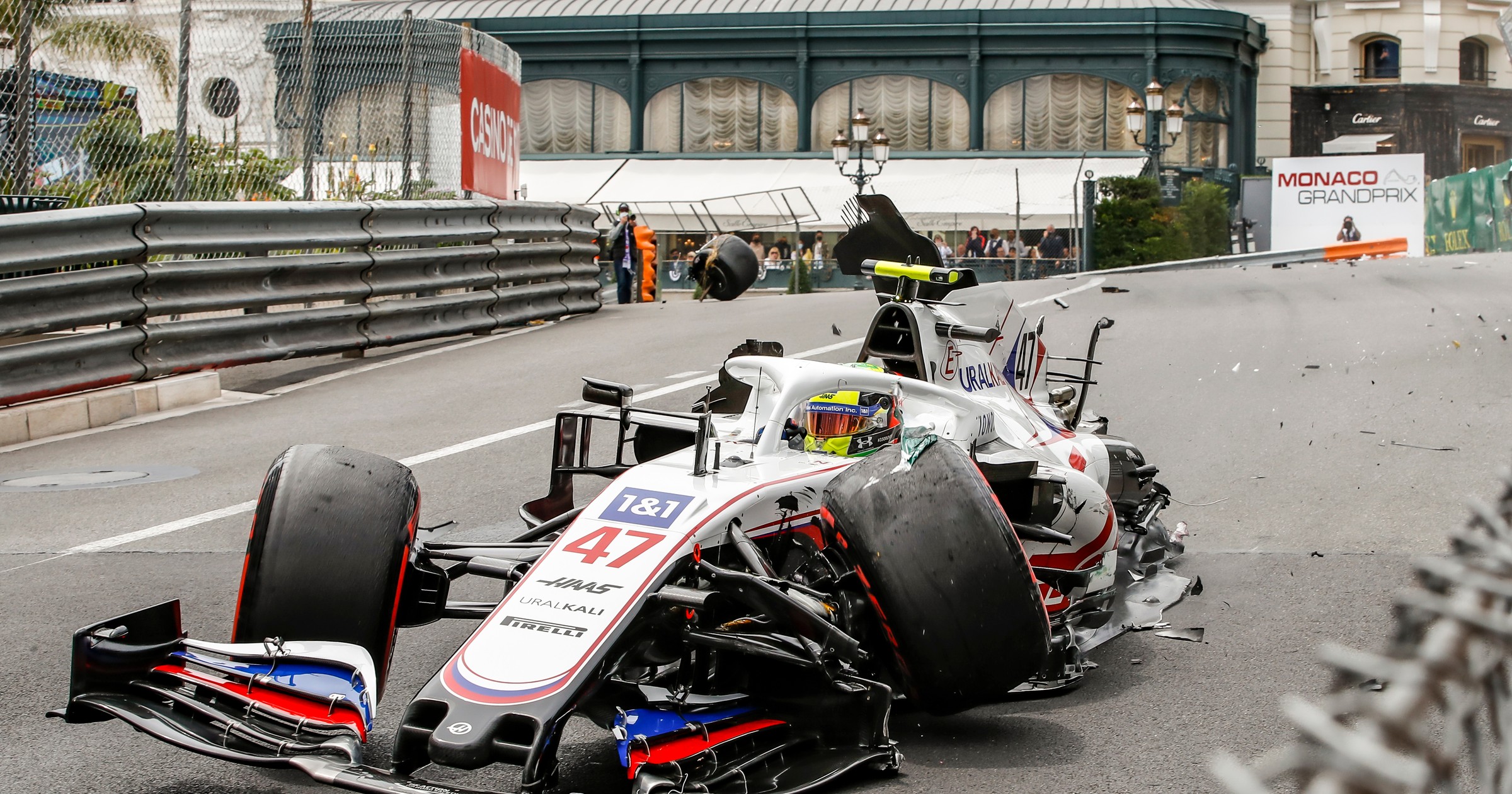 Spektakularne wypadki w Formule 1 wciąż się zdarzają, ale od lat nie doszło do tragedii. Kiedyś było zupełnie inaczej