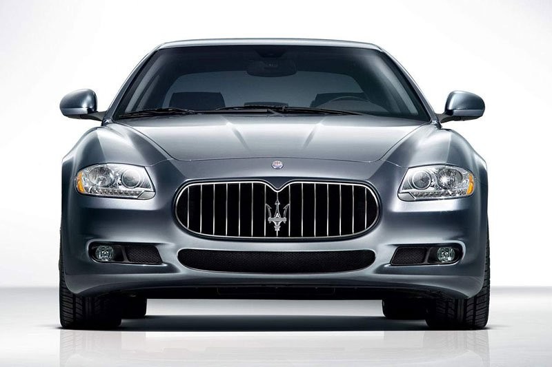 Maserati Quattroporte: kosmetyczne zmiany i mocniejszy silnik