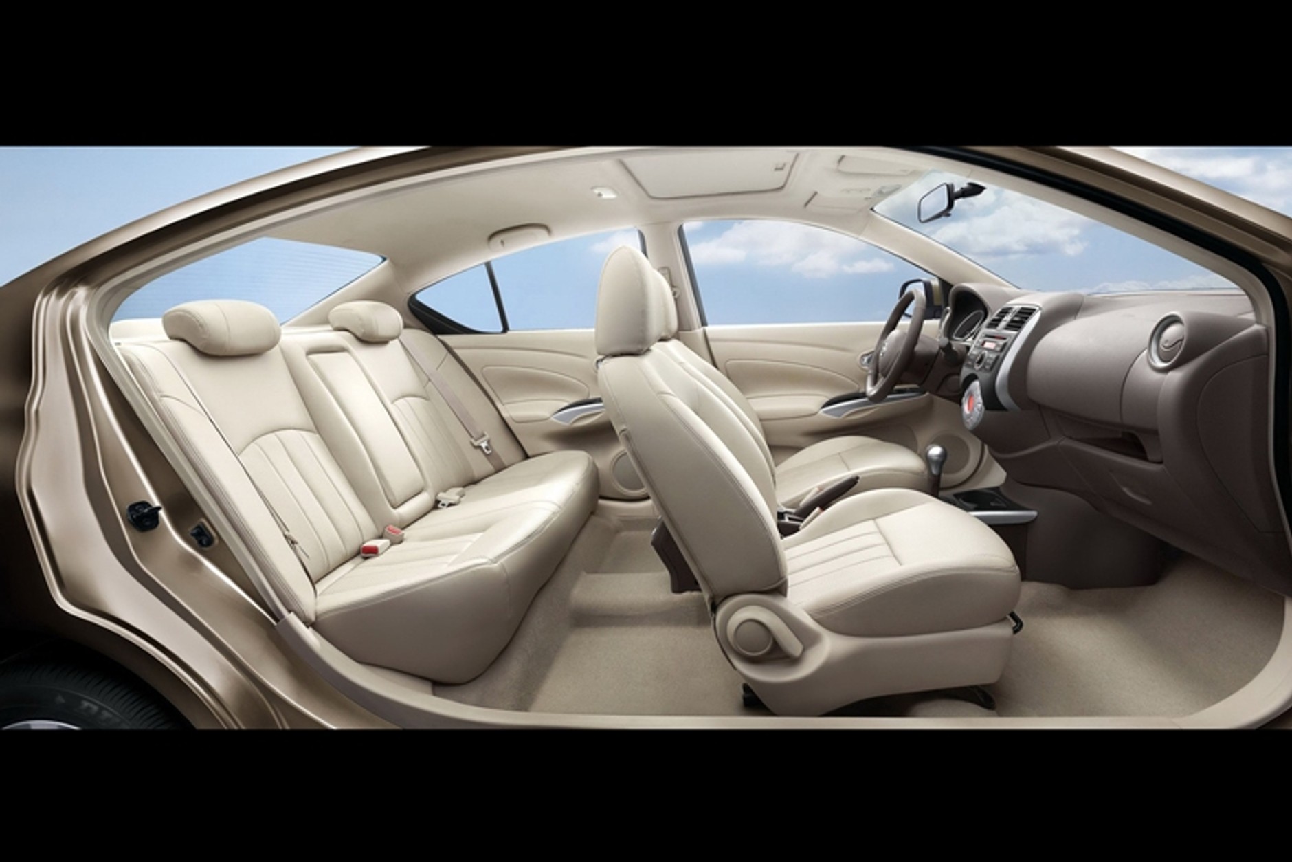 Nissan Sunny wschodzi swoją pokracznością w Chinach