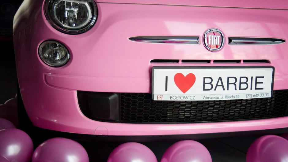 Różowy Fiat 500 od Barbie