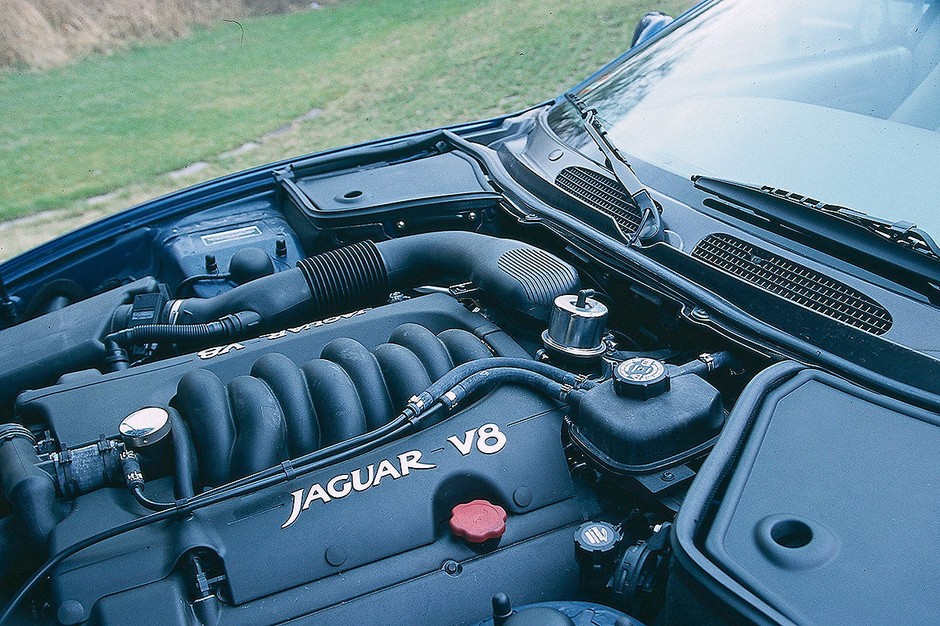 Jaguar XK8
