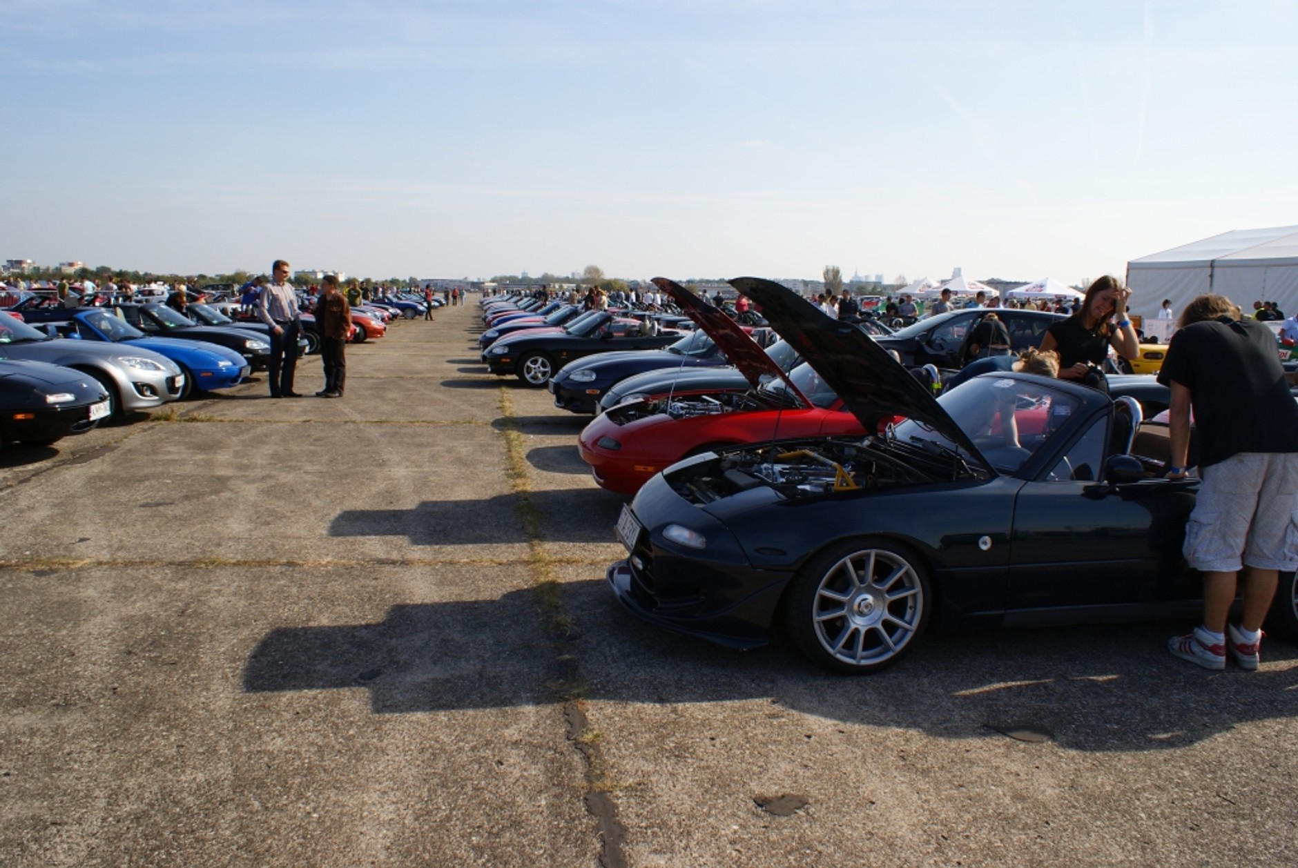 Mazda MX5 hucznie obchodzi 20 urodziny