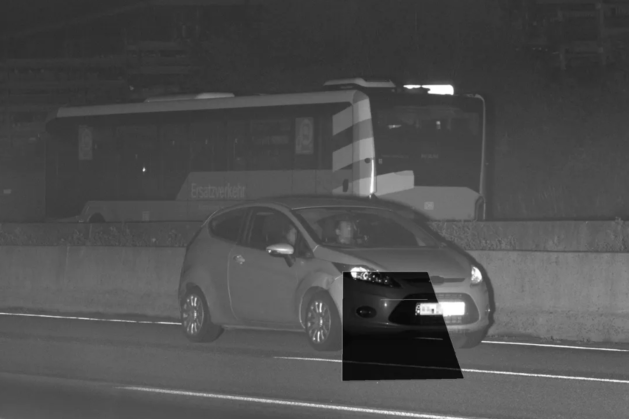 Za przekroczenie prędkości o 7 km na godz. dostał 960 euro mandatu. Niemiecki fotoradar popełnił błąd