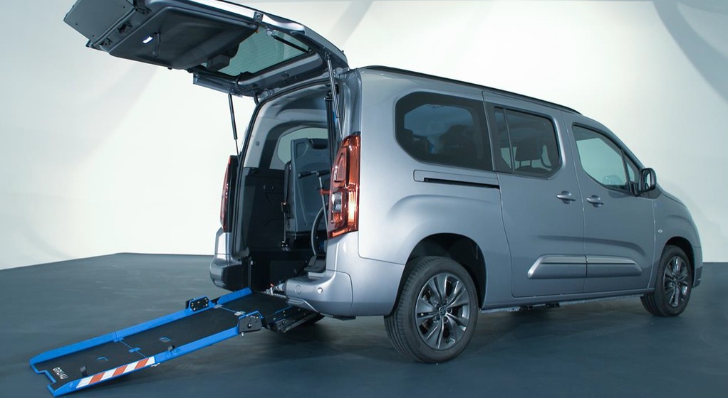 Toyota PROACE CITY Verso z zabudowami Gruau