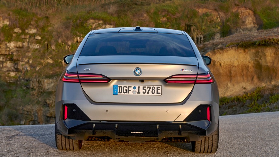 BMW i5